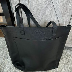 Madwell Transport Tote